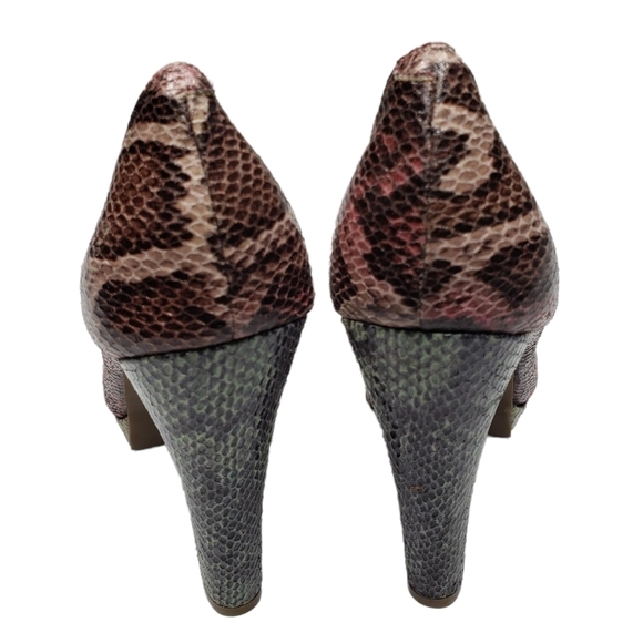 Cosmopolitan | Snake Print Vegan Leather Almond Toe Platform Heels Women's 8.5 - Picture 4 of 10
